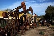 Giá dầu chững đà tăng khi OPEC gặp khó trong việc đàm phán cắt sản lượng